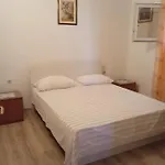 Apartman Karlo