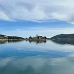 Karlo * Rukavac