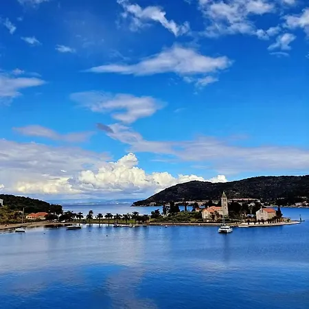 Karlo Rukavac (Vis)