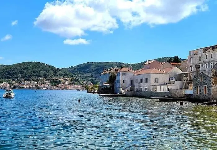 Karlo * Rukavac (Vis)